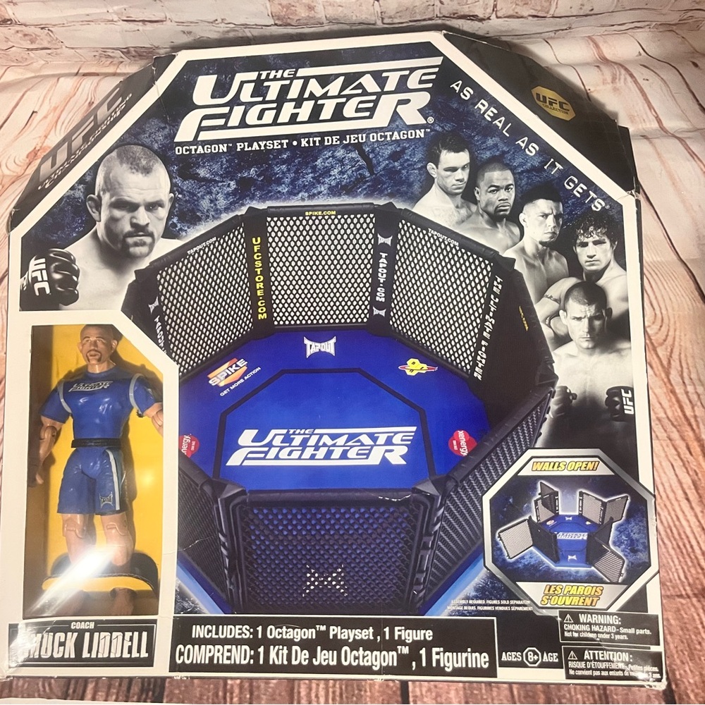 NIB UFC Ultimate Fighter Octagon Playset ft.  Chuck Liddell